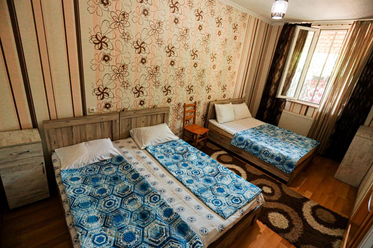 Guesthouse Gua Kutaisi Ngoại thất bức ảnh