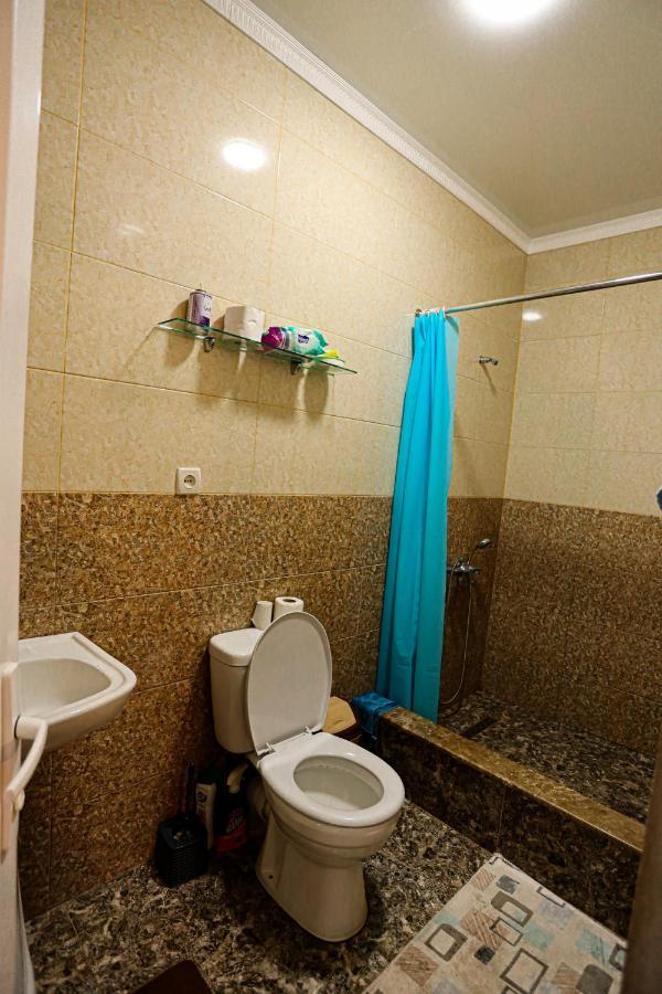 Guesthouse Gua Kutaisi Ngoại thất bức ảnh