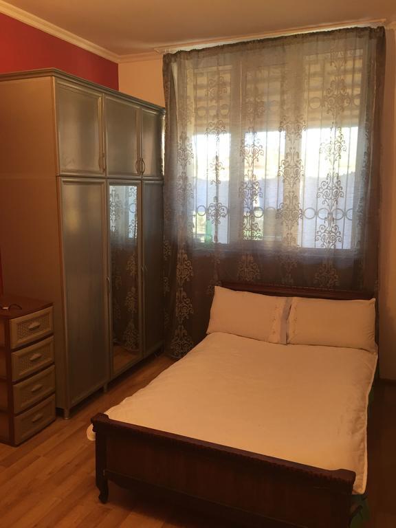 Guesthouse Gua Kutaisi Ngoại thất bức ảnh